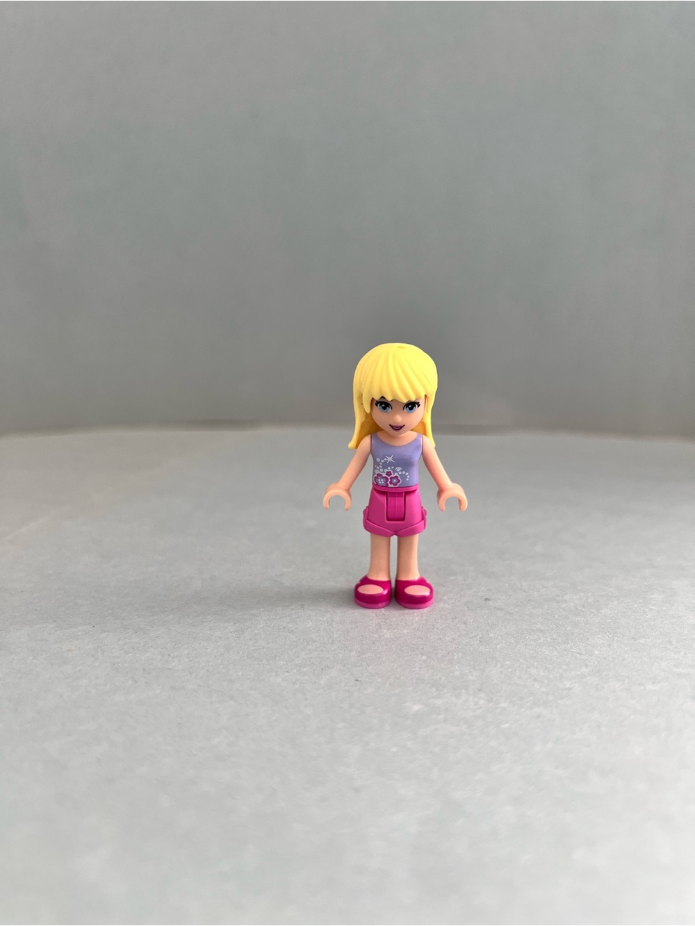 LEGO Friends Stephanie mini-doll figure